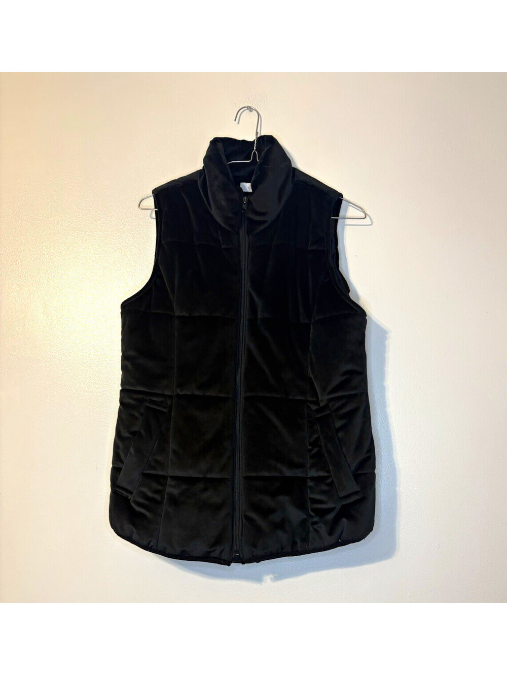 New Direction Women's Black Full Zip Vest w/ Pockets Stand-Up Collar Size L